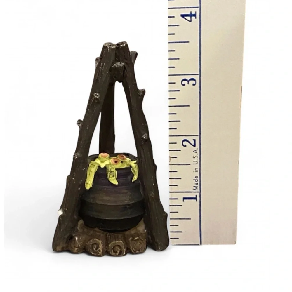 2021 Ashland Cauldron with Logs Halloween Tiny Treasures
